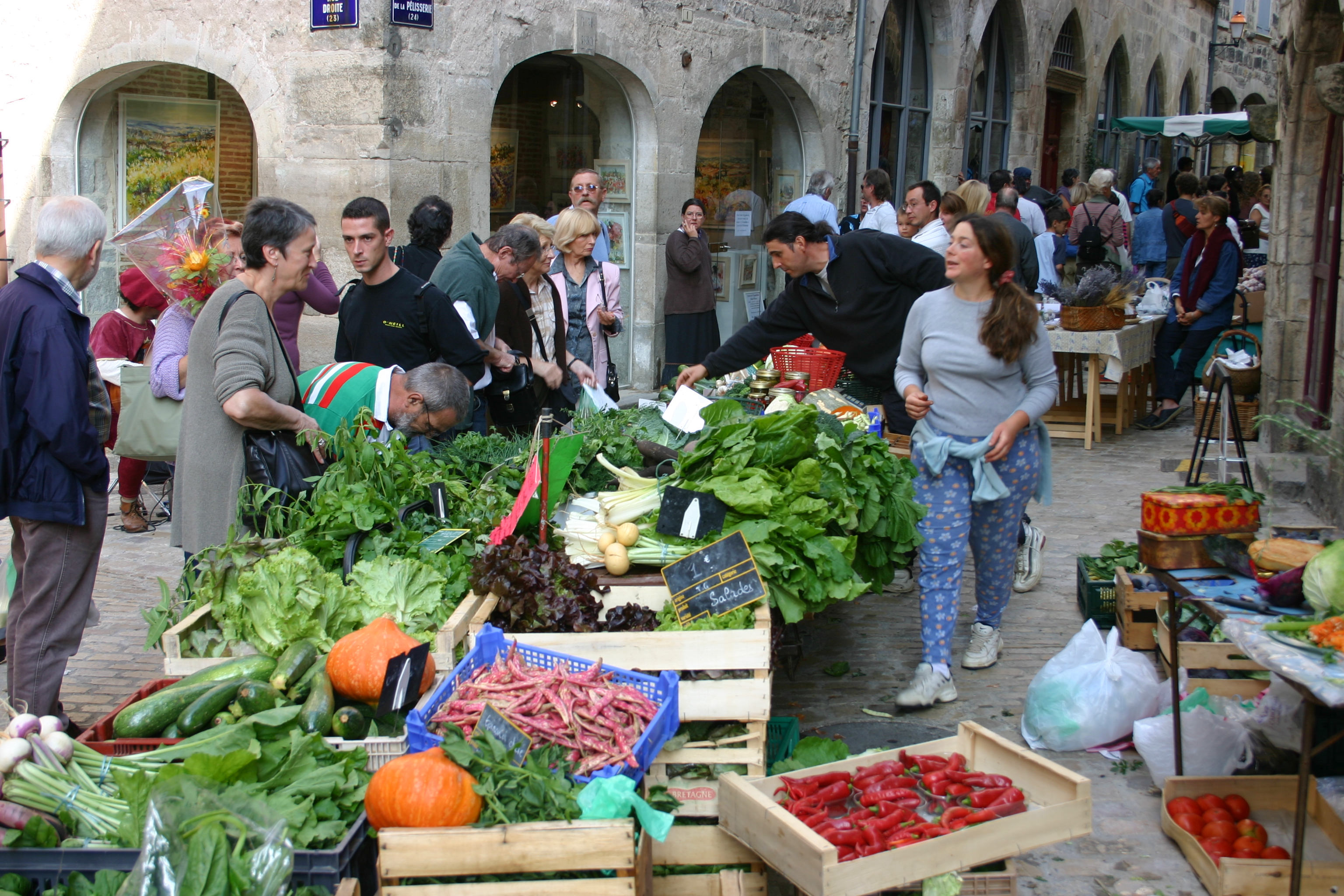 Food & General 
                  Markets